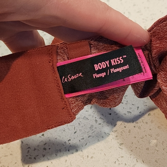 La Senza Body Kiss Plunge Bra - burnt orange - Picture 9 of 10